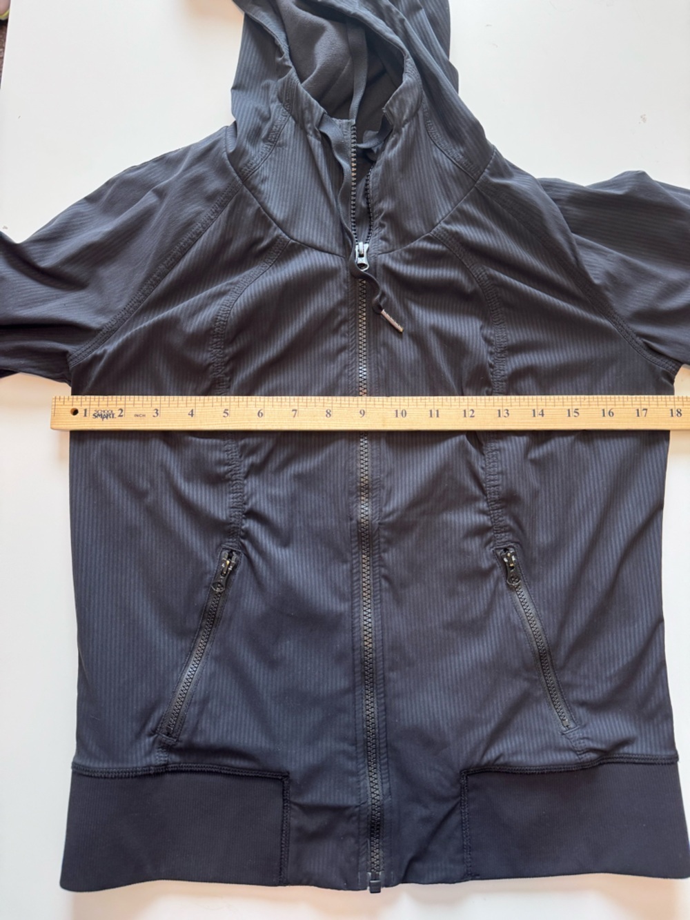 Lululemon Street To Studio Jacket
Black Women’s size 6 - Picture 12 of 12